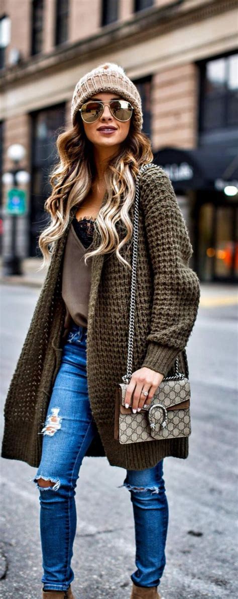 Fall attire pinterest - New York Company was once a staple in malls across America. The women’s fashion retailer was known for its trendy clothing and accessories at affordable prices. However, the rise o...